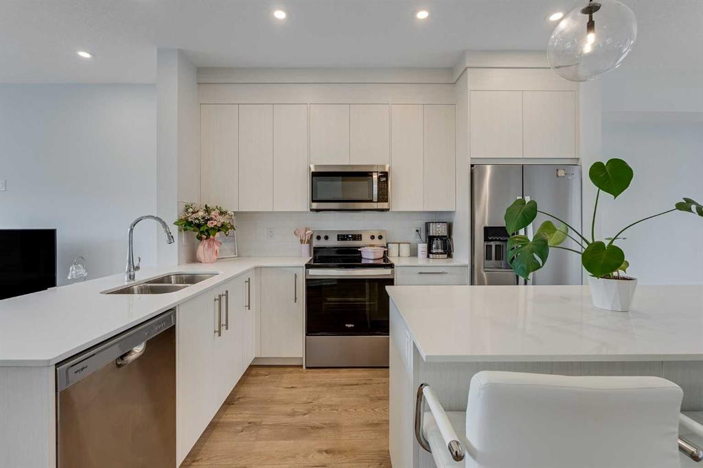 Picture of 302, 6 Merganser Drive , Chestermere Real Estate Listing