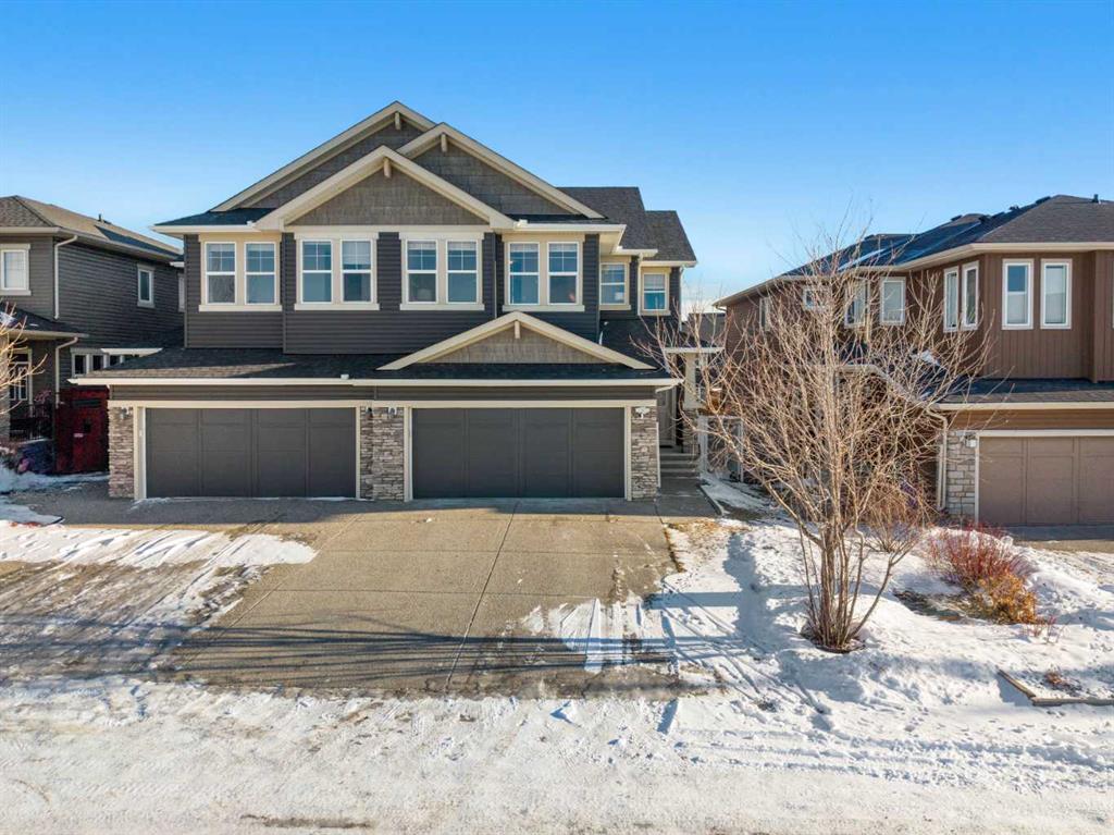 Picture of 48 Evanswood Circle NW, Calgary Real Estate Listing