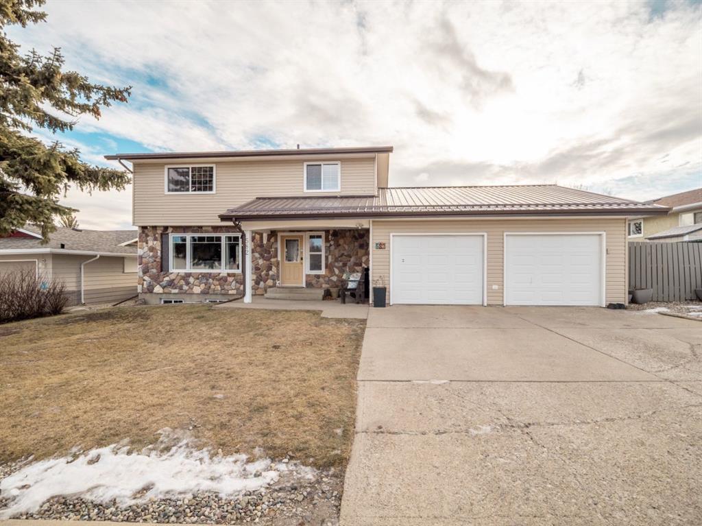 Picture of 582 3a Avenue , Cardston Real Estate Listing