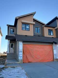 Picture of 516 Heritage Boulevard , Cochrane Real Estate Listing