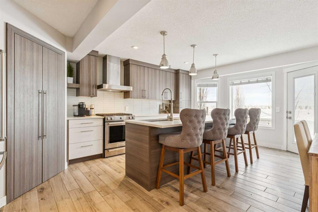 Picture of 157 Chaparral Court SE, Calgary Real Estate Listing