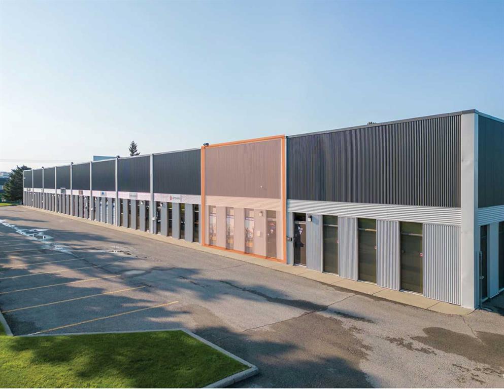 Picture of Unit 2, 1925 39 Avenue NE, Calgary Real Estate Listing