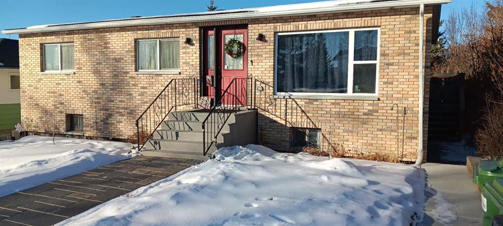 Picture of 326 First Street , Cremona Real Estate Listing