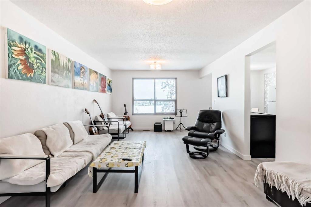 Picture of 11, 1011 Canterbury Drive SW, Calgary Real Estate Listing