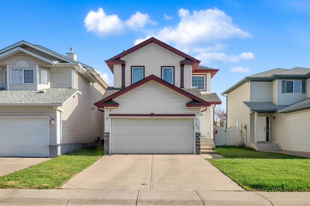 Picture of 117 Douglas Ridge Circle SE, Calgary Real Estate Listing