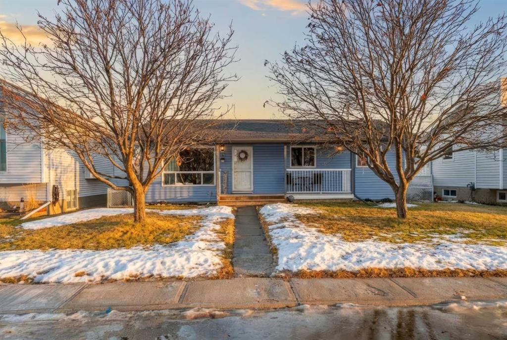 Picture of 5 Greenview Way , Strathmore Real Estate Listing