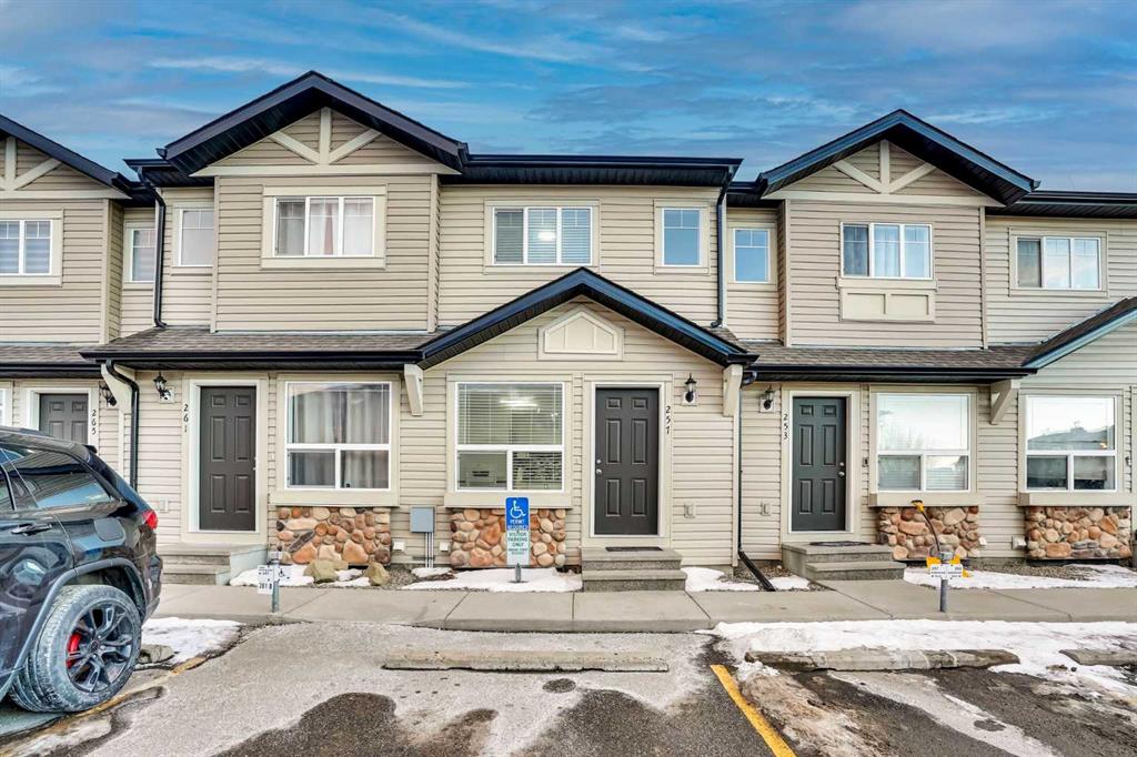 Picture of 257 Saddlebrook Point NE, Calgary Real Estate Listing