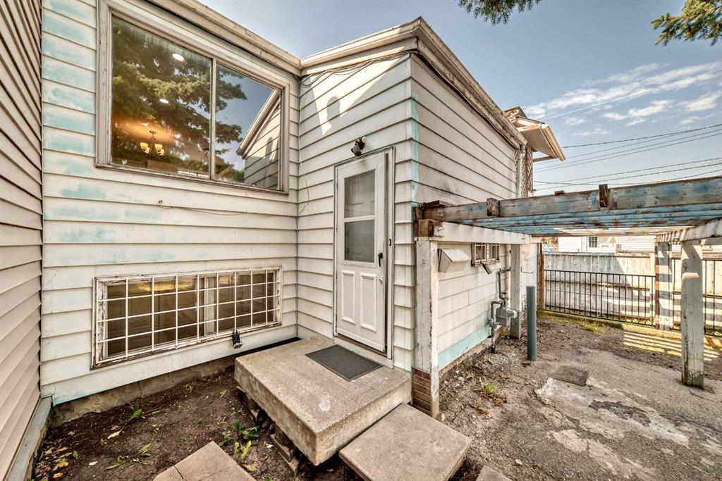 Picture of 1201 53B Street SE, Calgary Real Estate Listing