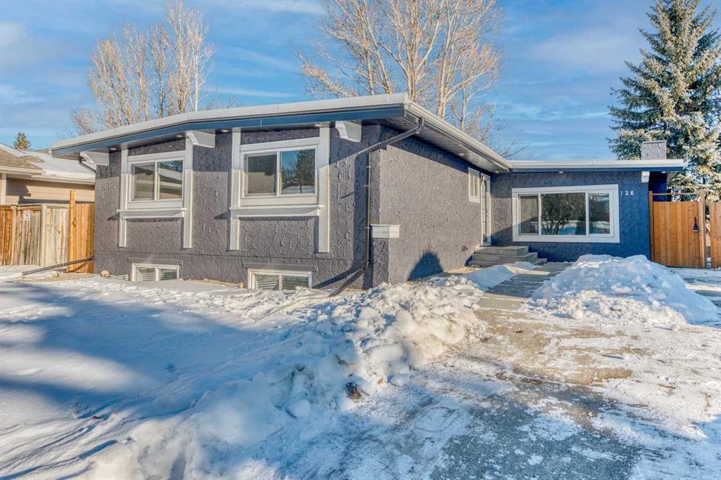 Picture of 128 Cantrell Place SW, Calgary Real Estate Listing