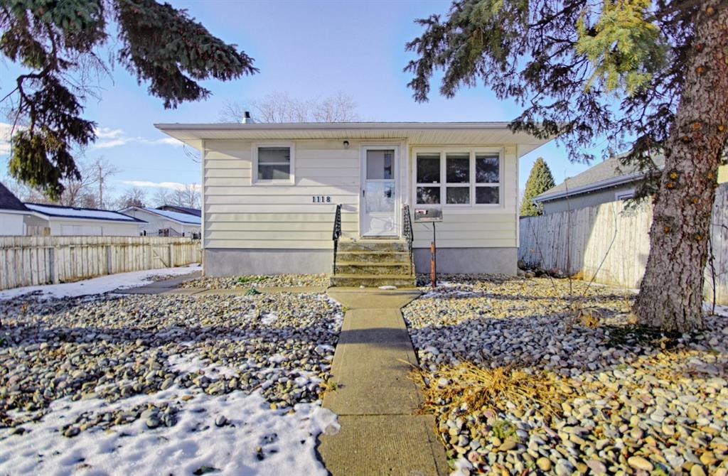 Picture of 1118 8 Street N, Lethbridge Real Estate Listing