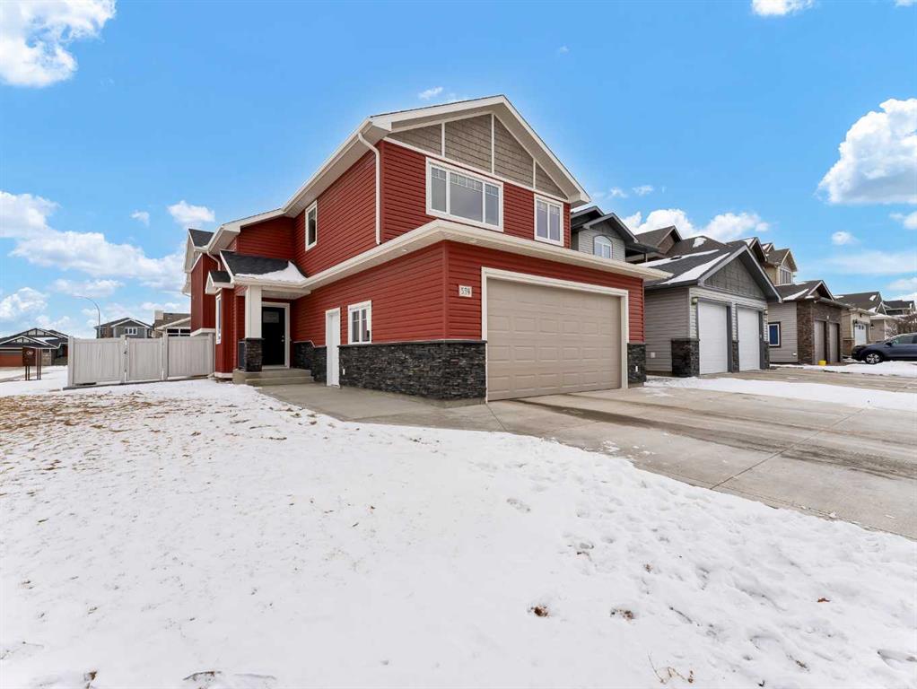 Picture of 559 Vista Drive SE, Medicine Hat Real Estate Listing