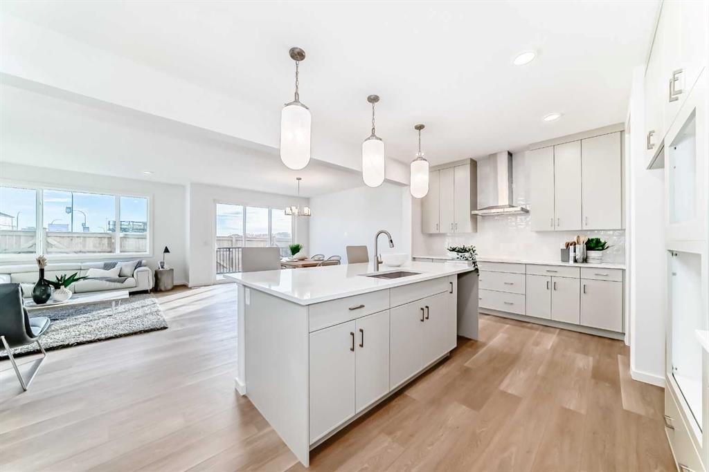 Picture of 59 Versant Way SW, Calgary Real Estate Listing