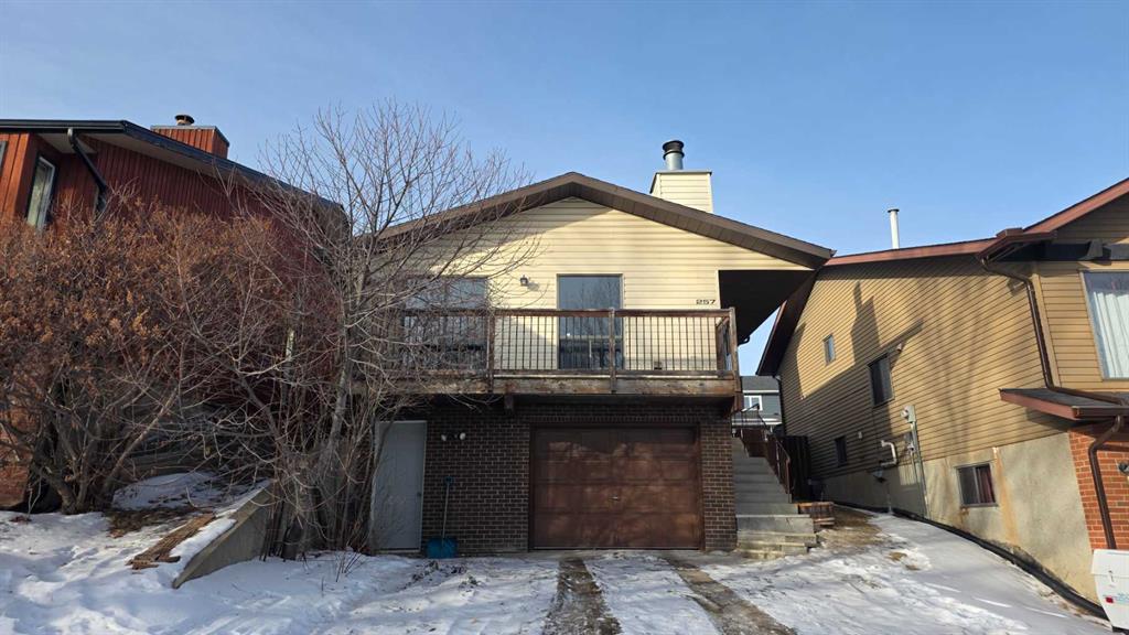Picture of 257 Macewan Glen Drive NW, Calgary Real Estate Listing