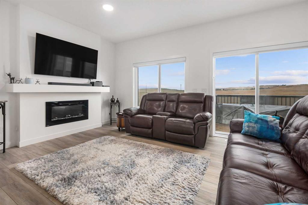 Picture of 215 Heritage Heights , Cochrane Real Estate Listing