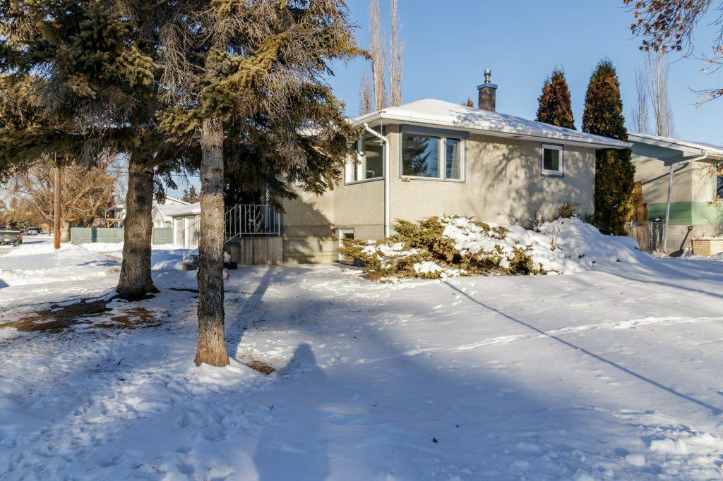 Picture of 3738 46 Street , Red Deer Real Estate Listing