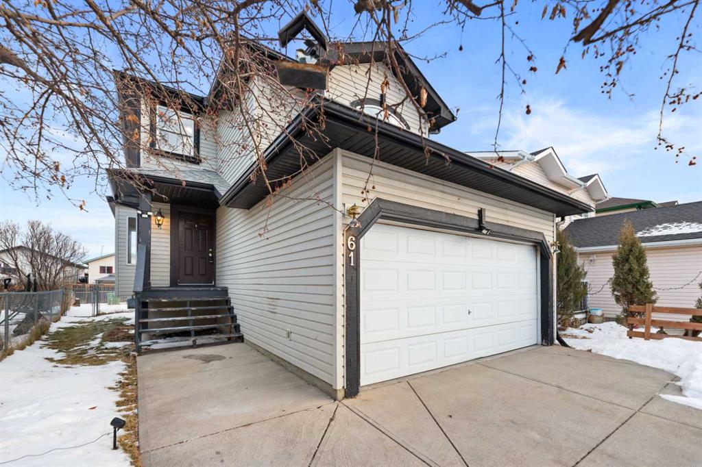 Picture of 61 Applemont Place SE, Calgary Real Estate Listing