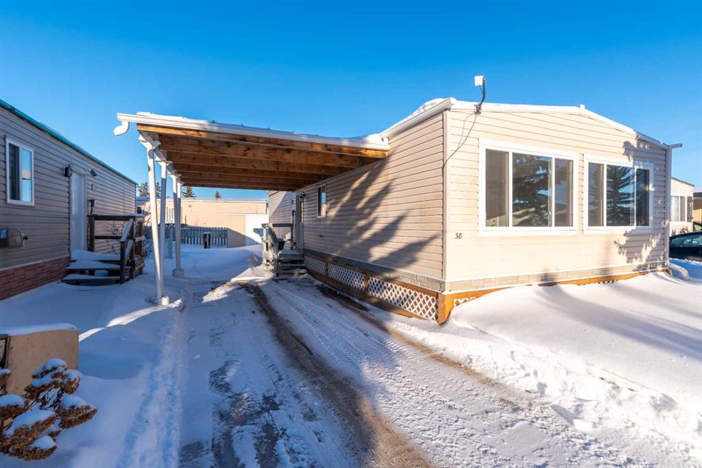 Picture of 38, 5308 57 Street , Lloydminster Real Estate Listing