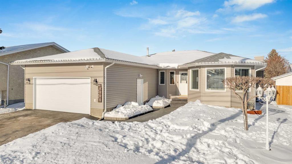 Picture of 6006 57 Avenue  , Ponoka Real Estate Listing
