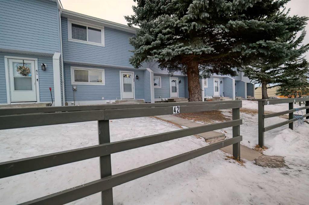Picture of 42, 195 Manora Place NE, Calgary Real Estate Listing