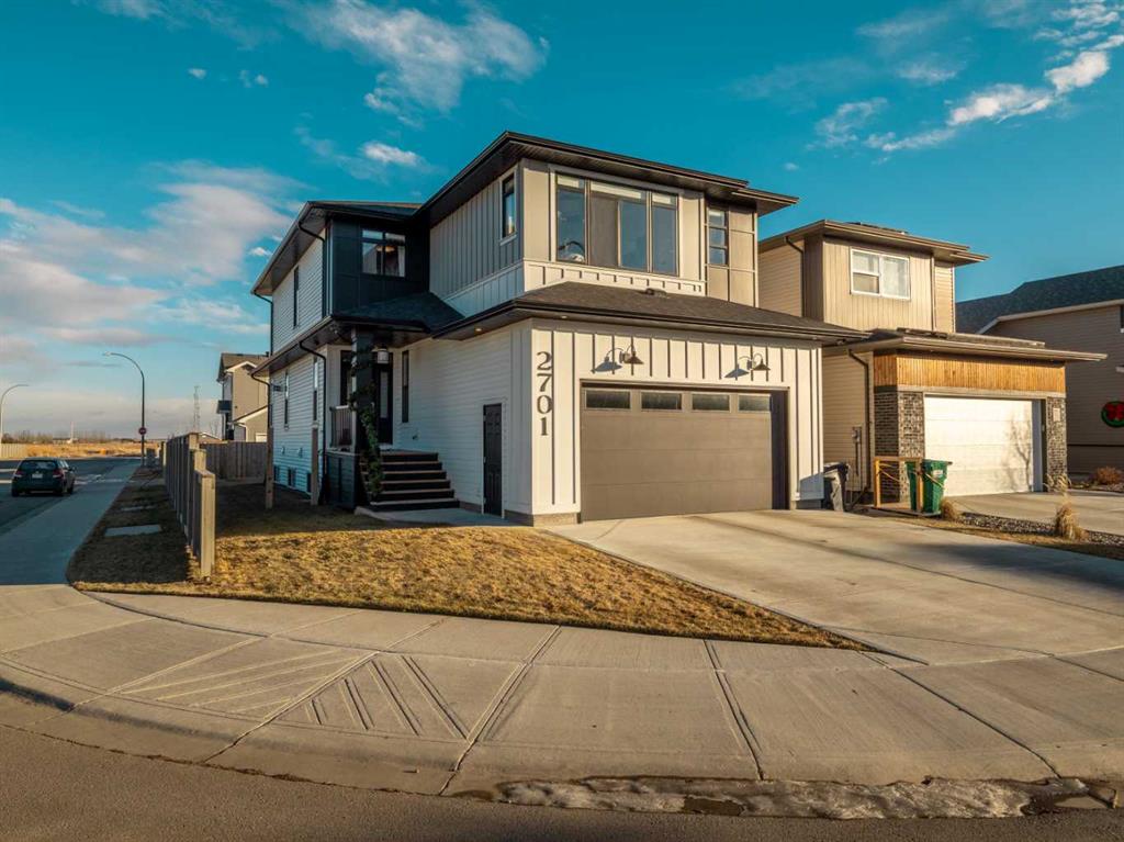 Picture of 2701 46 Street S, Lethbridge Real Estate Listing