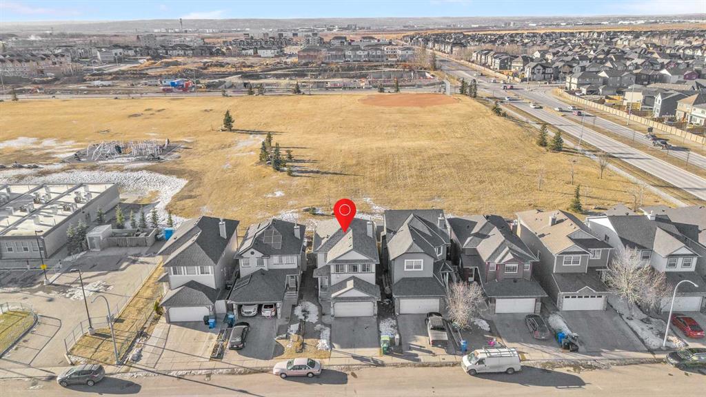 Picture of 132 Saddletree Close NE, Calgary Real Estate Listing