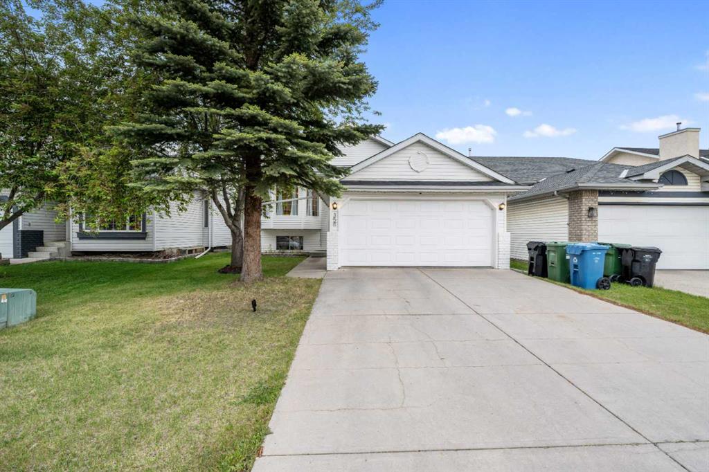 Picture of 358 Hawkstone Drive NW, Calgary Real Estate Listing