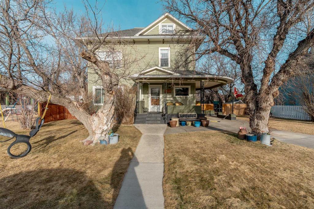 Picture of 327 20 Street , Fort Macleod Real Estate Listing