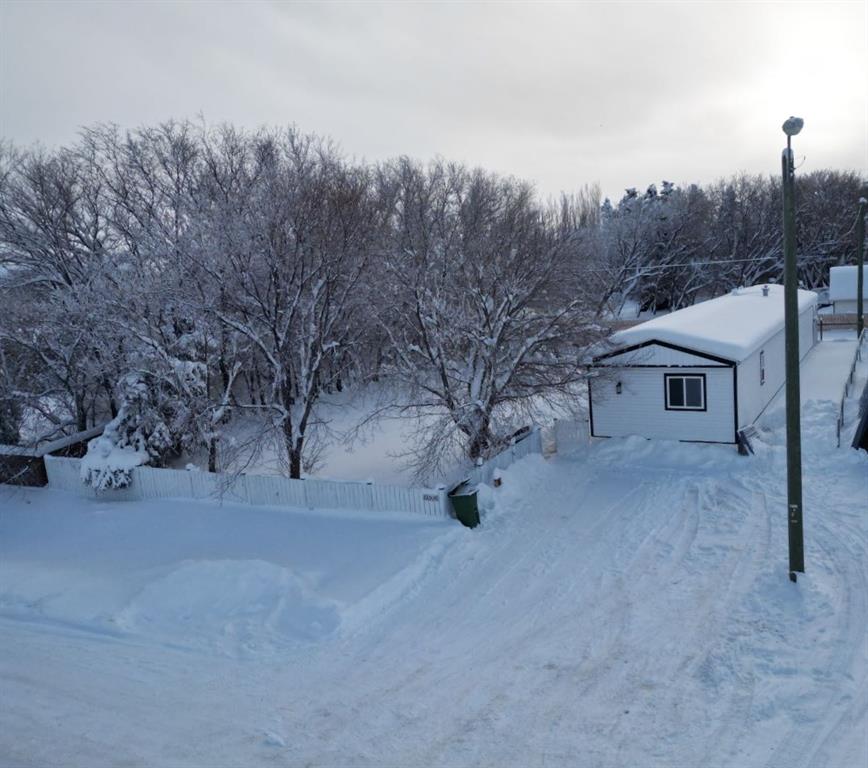 Picture of 10309 103 Ave  , La Crete Real Estate Listing