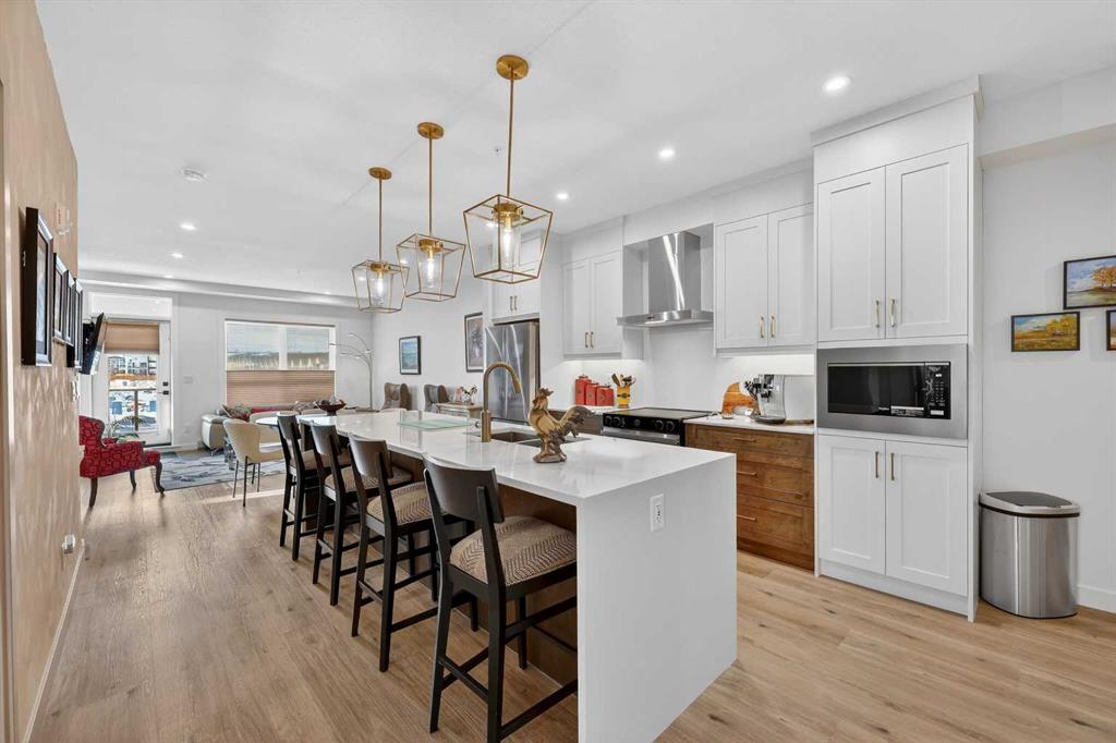 Picture of 7306, 1802 Mahogany Boulevard SE, Calgary Real Estate Listing