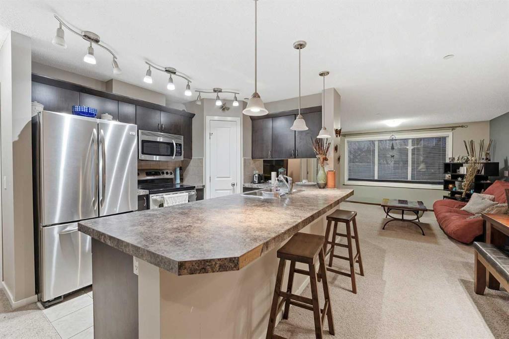 Picture of 1213, 4 Kingsland Close SE, Airdrie Real Estate Listing