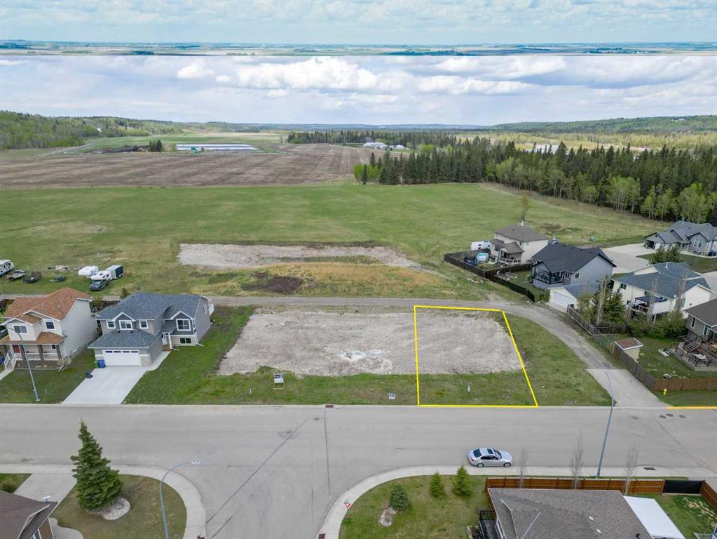 Picture of 224 12 Avenue NE, Sundre Real Estate Listing