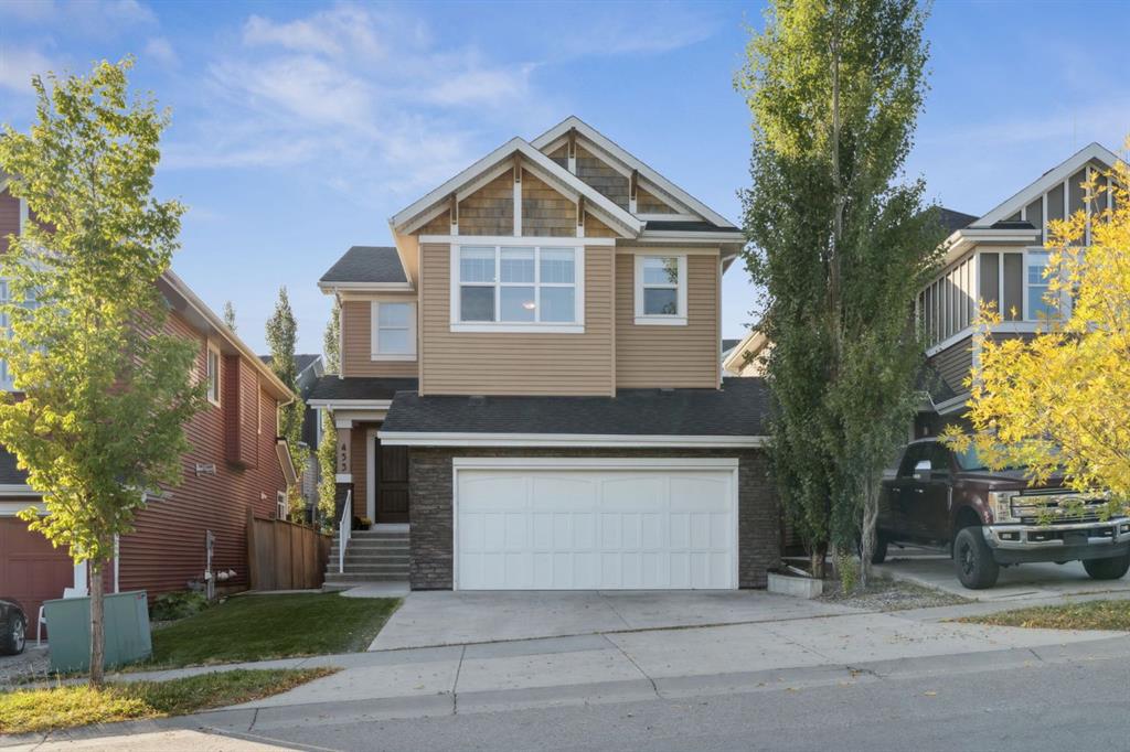 Picture of 453 River Heights Drive , Cochrane Real Estate Listing