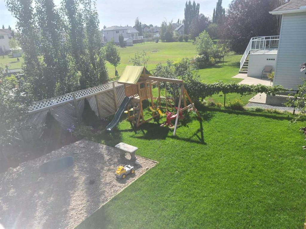 Picture of 283 Highland Circle , Strathmore Real Estate Listing