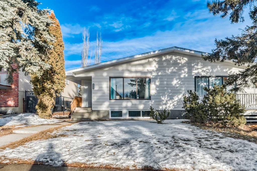 Picture of 11155 Sacramento Drive SW, Calgary Real Estate Listing