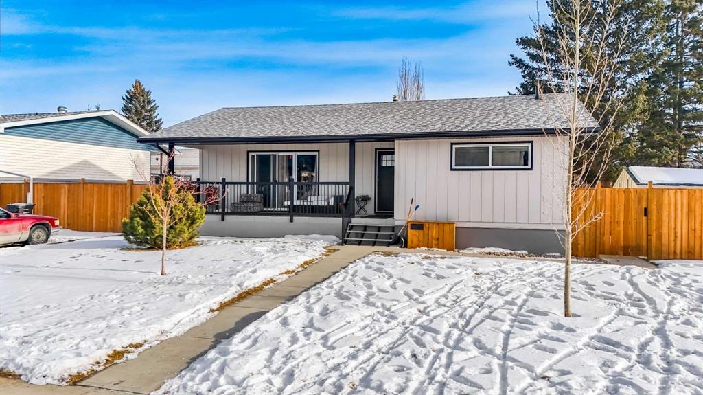 Picture of 92 2A Street , High River Real Estate Listing