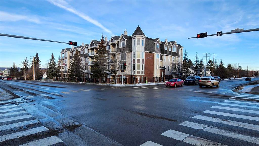 Picture of 103, 4707 50 Street , Sylvan Lake Real Estate Listing