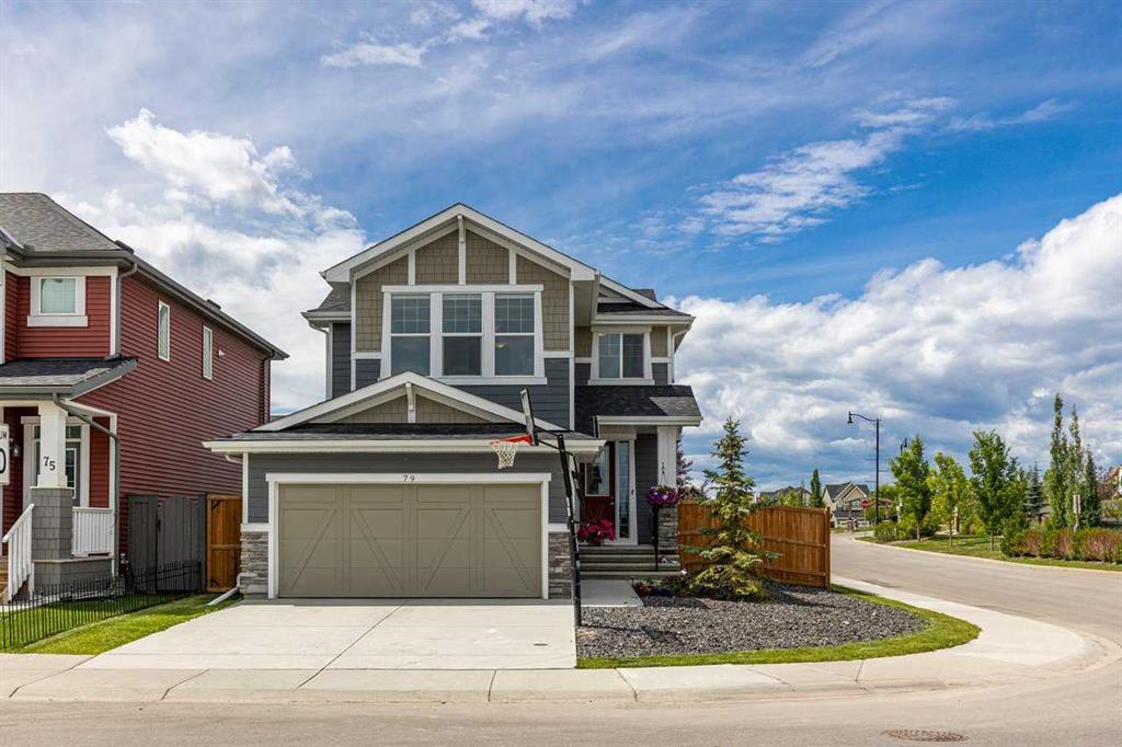 Picture of 79 Sunrise Way , Cochrane Real Estate Listing