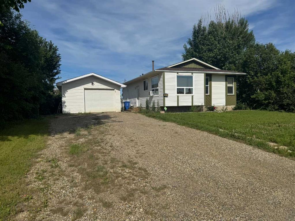 Picture of 4317 54 Street , Grimshaw Real Estate Listing