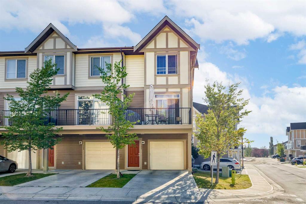 Picture of 104 Sherwood Lane NW, Calgary Real Estate Listing