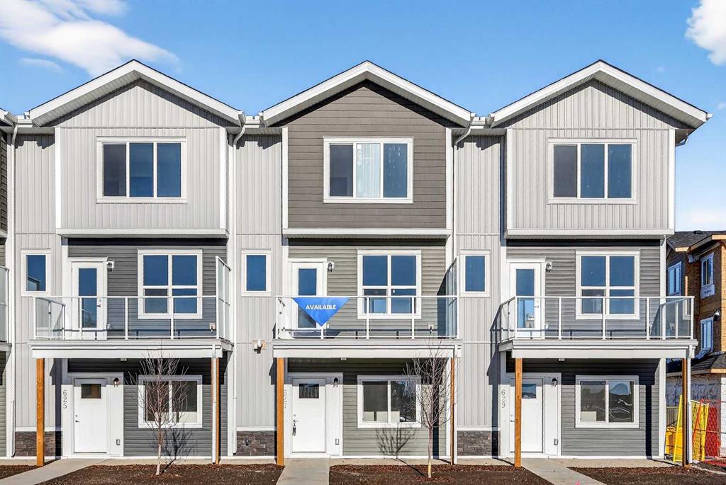 Picture of 627, 132 Red Embers Link NE, Calgary Real Estate Listing