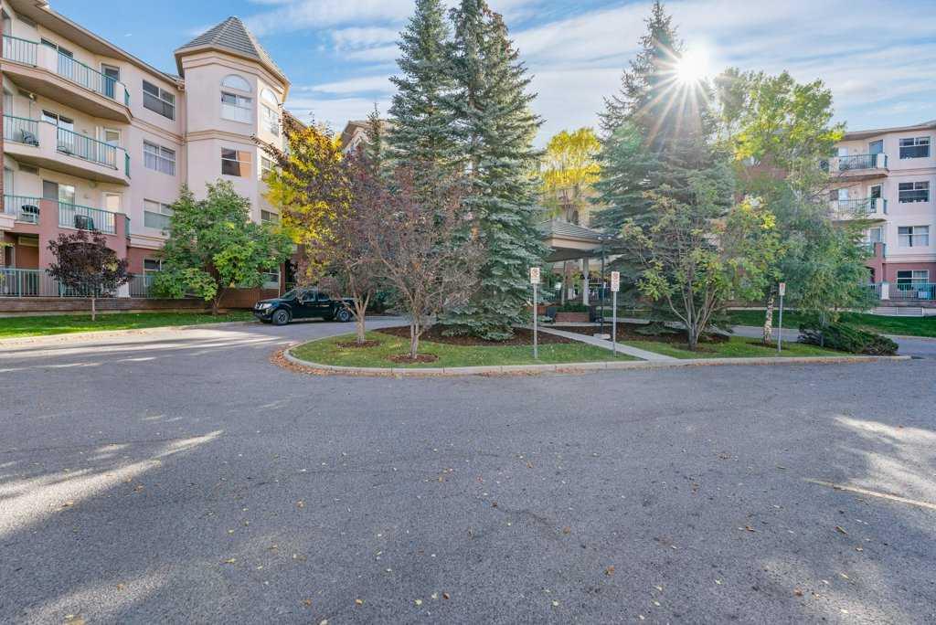 Picture of 215, 200 Lincoln Way SW, Calgary Real Estate Listing