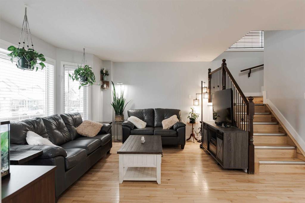 Picture of 129 Honeysuckle Way , Fort McMurray Real Estate Listing