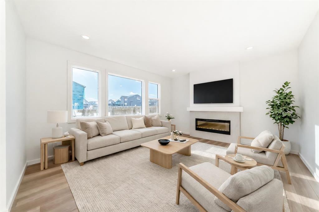 Picture of 63 Creekside Path SW, Calgary Real Estate Listing