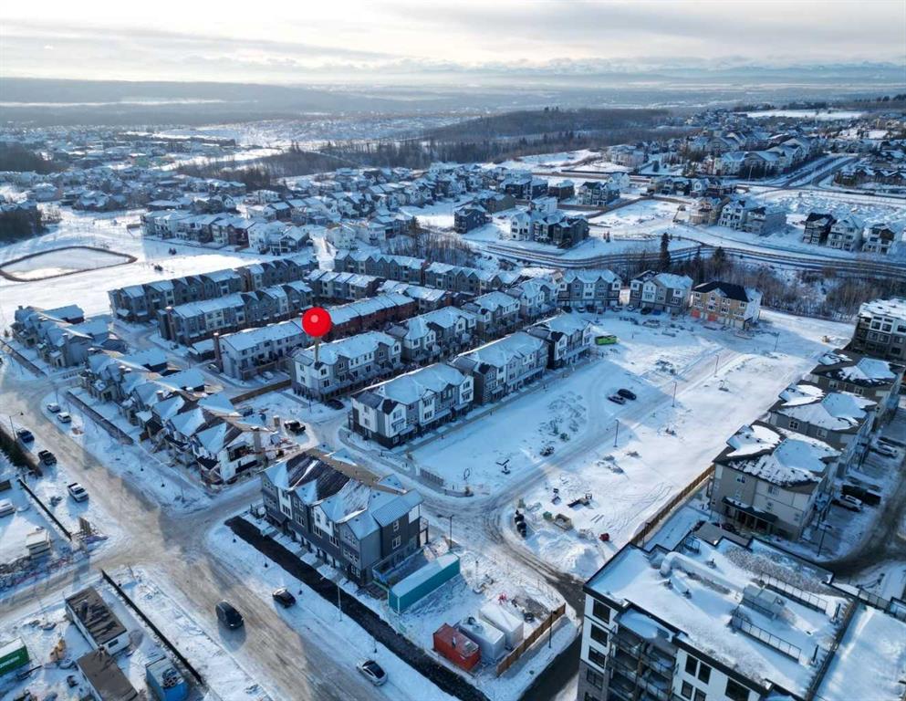 Picture of 102, 2231 81st Street SW, Calgary Real Estate Listing