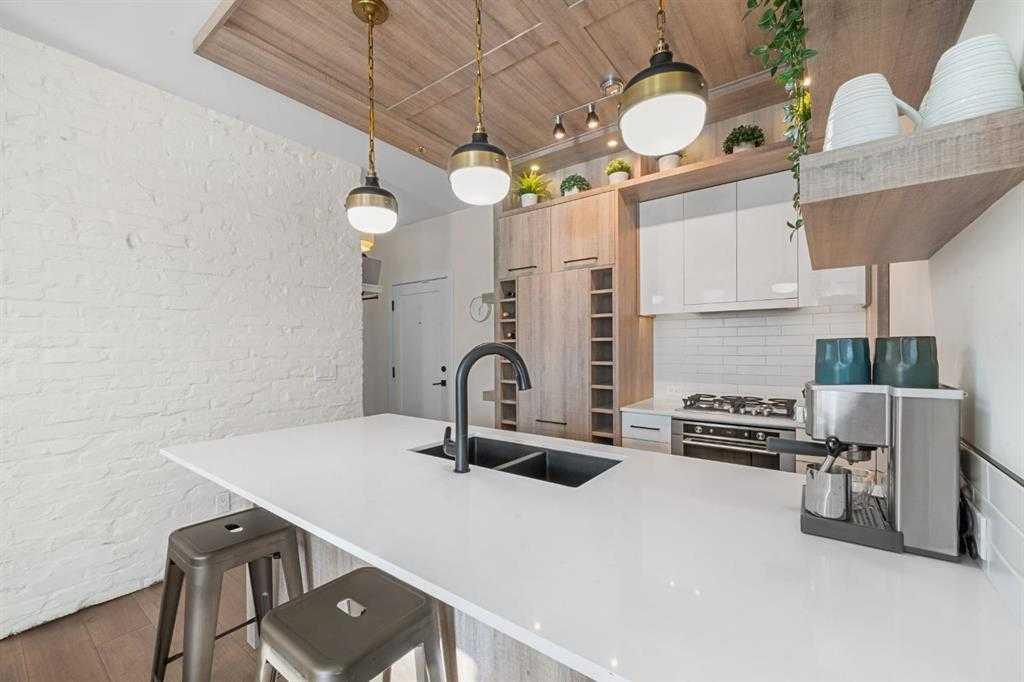 Picture of 103, 2702 17 Avenue SW, Calgary Real Estate Listing