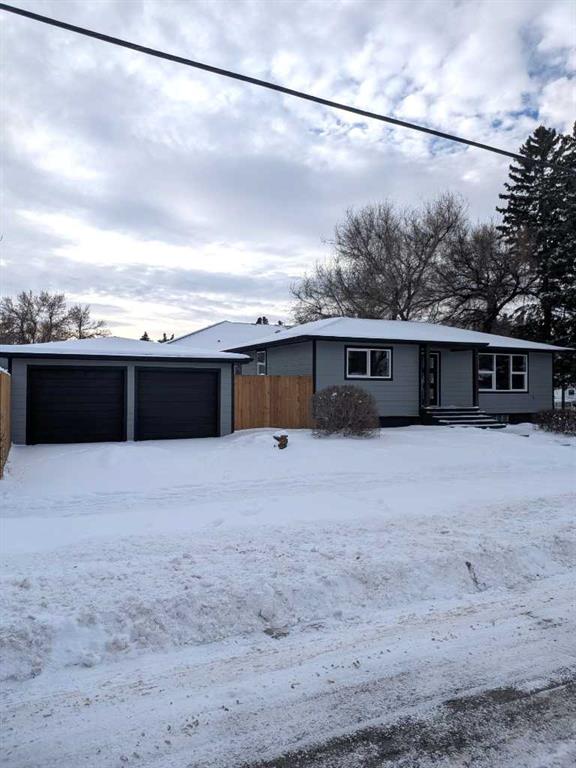 Picture of 2402 5 Avenue S, Lethbridge Real Estate Listing