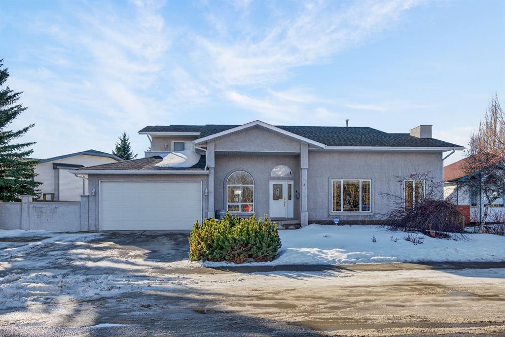 Picture of 10 Willow Springs Crescent , Sylvan Lake Real Estate Listing