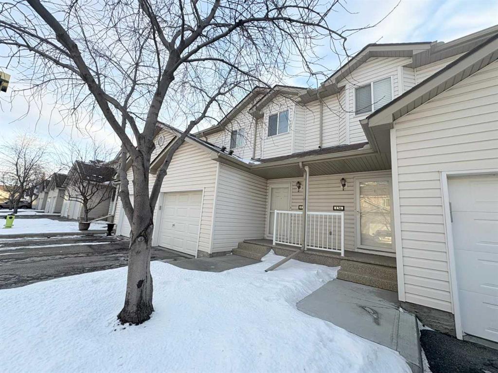Picture of 136 Douglas Glen Park SE, Calgary Real Estate Listing