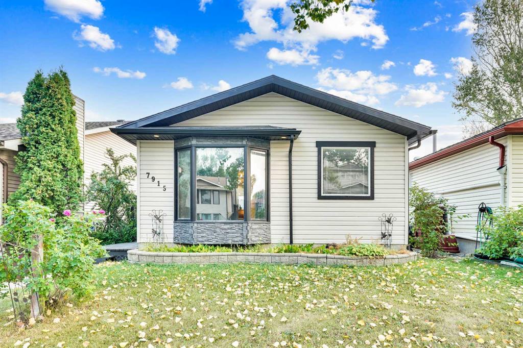 Picture of 7915 Ranchview Drive NW, Calgary Real Estate Listing