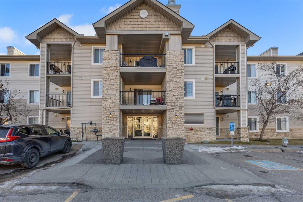 Picture of 1122, 2371 Eversyde Avenue SW, Calgary Real Estate Listing